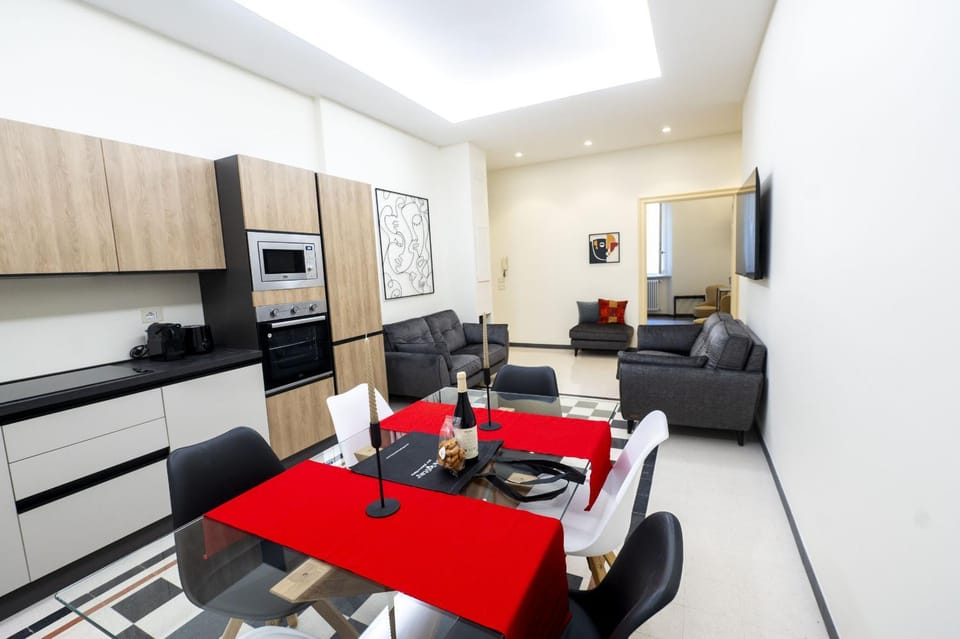 TV and multimedia, Kitchen or kitchenette, Living room, Seating area, Dining area, minibar, pet friendly, stove