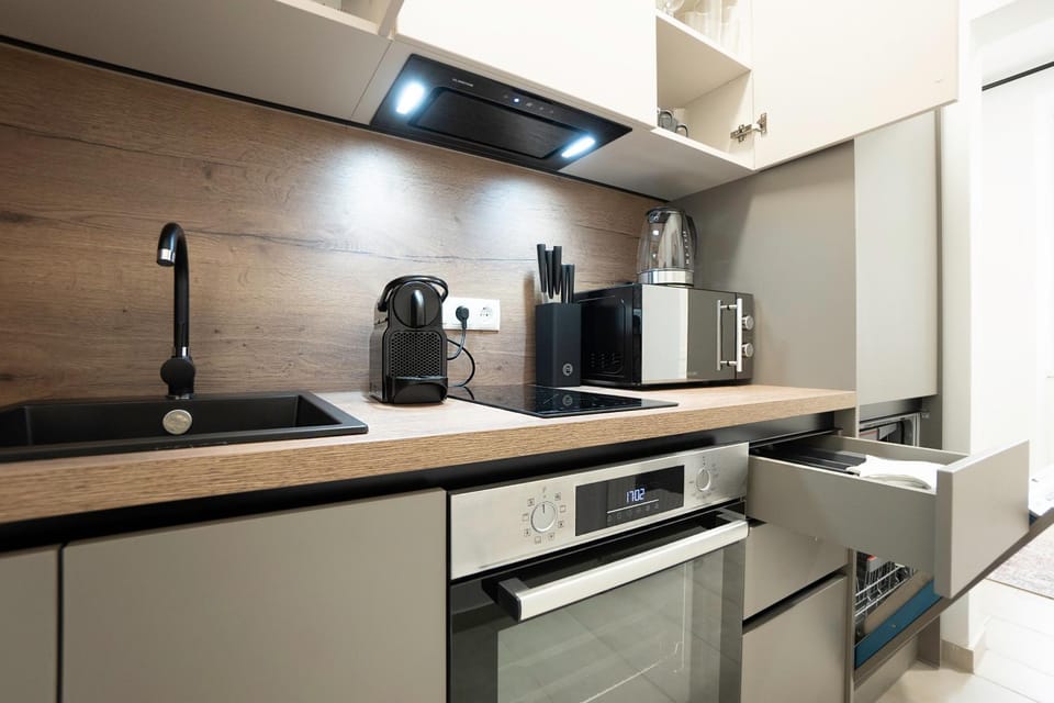 Coffee/tea facilities, Kitchen or kitchenette, dishwasher, minibar, pet friendly, stove