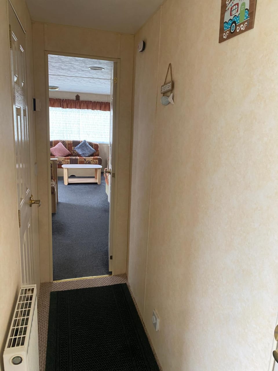 Seaview 146 - Ingoldmells - central heating, bed linen, full length decking - Meadow Lakes Caravan & Lodge Hire Apartment in Ingoldmells