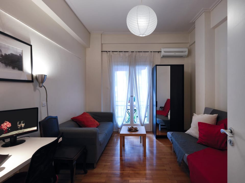 Living room, Seating area, air conditioner