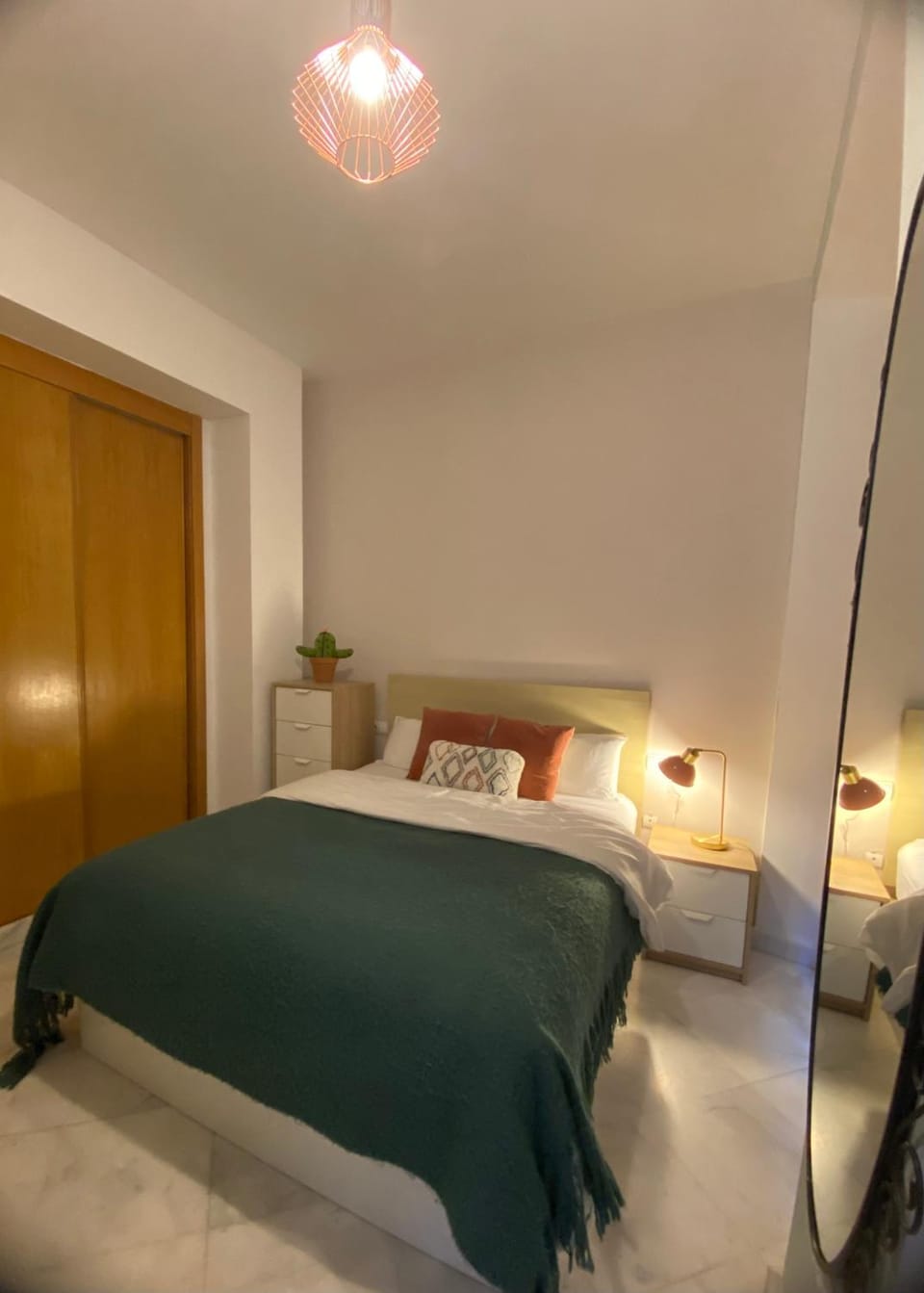 Bed, Photo of the whole room, Bedroom, wardrobe