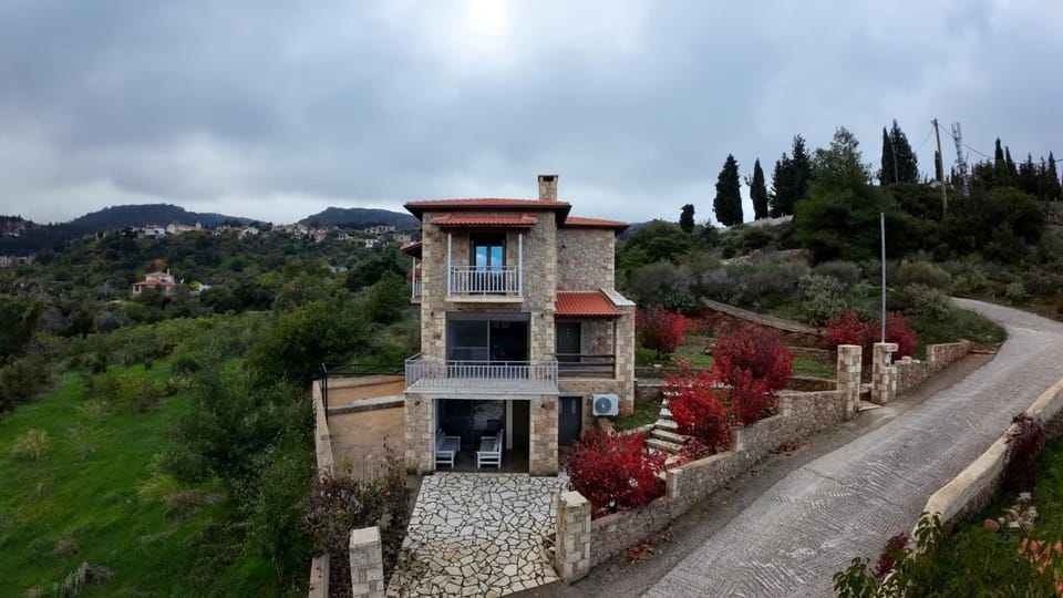 Konstantina Apartment in Peloponnese Region