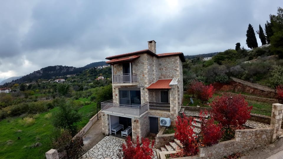 Konstantina Apartment in Peloponnese Region