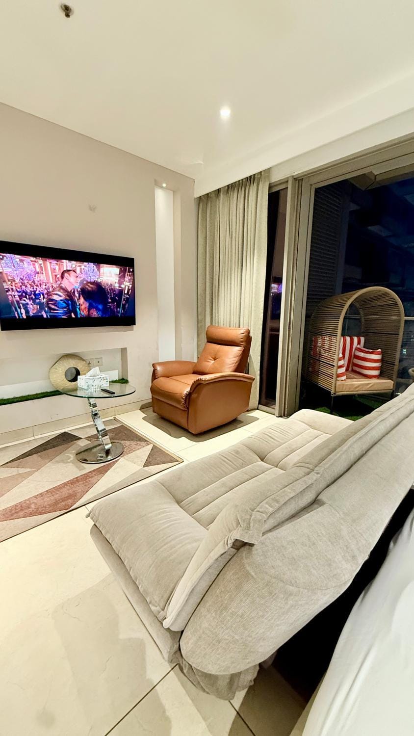 Luxury Studios Key 3 Apartment in Gurugram