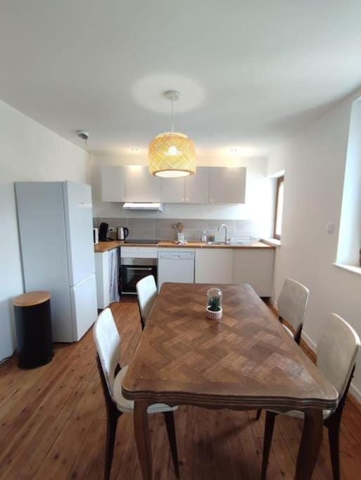 Le Petit Jacques, appartement & garage Apartment in Normandy