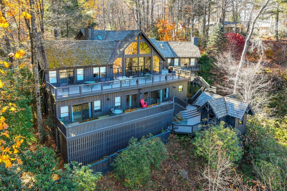 Mountain-View Cashiers Home: Near High Hampton!- House in Tennessee