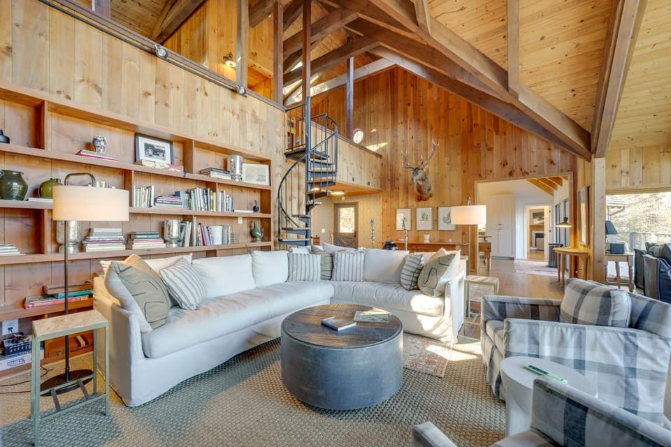 Mountain-View Cashiers Home: Near High Hampton!- House in Tennessee
