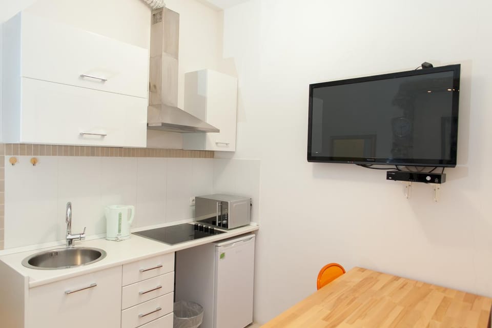 TV and multimedia, Kitchen or kitchenette, Dining area