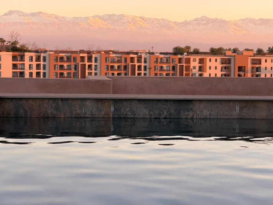 Nearby landmark, City view, Swimming pool