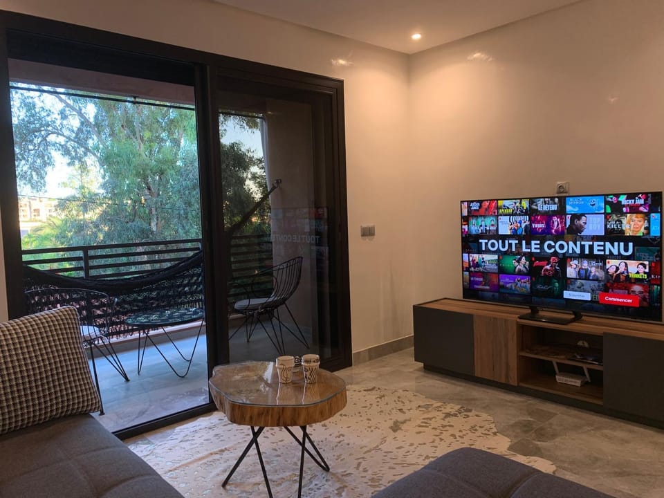 Communal lounge/ TV room, TV and multimedia, Living room