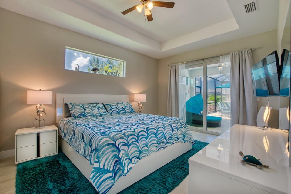 VILLA COZY FLAMINGO - 3 BEDS - 2 BATHS - 6 GUESTS - WATERVIEW & POOL/SPA - INCL. 10% OFF BOAT RENTAL Villa in Cape Coral