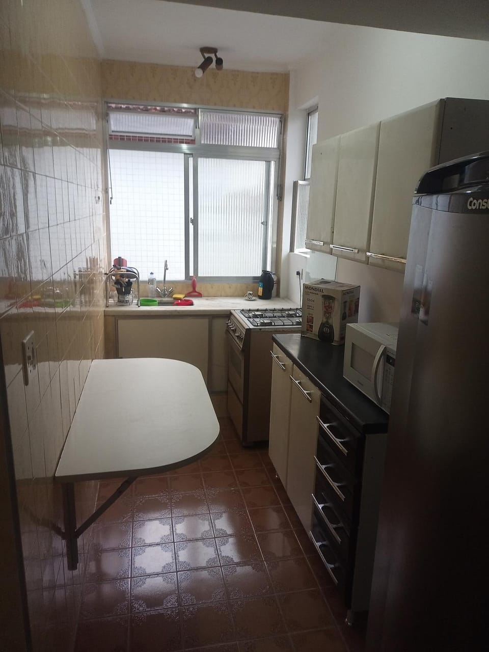 Kitchen or kitchenette, Dining area, oven, stove