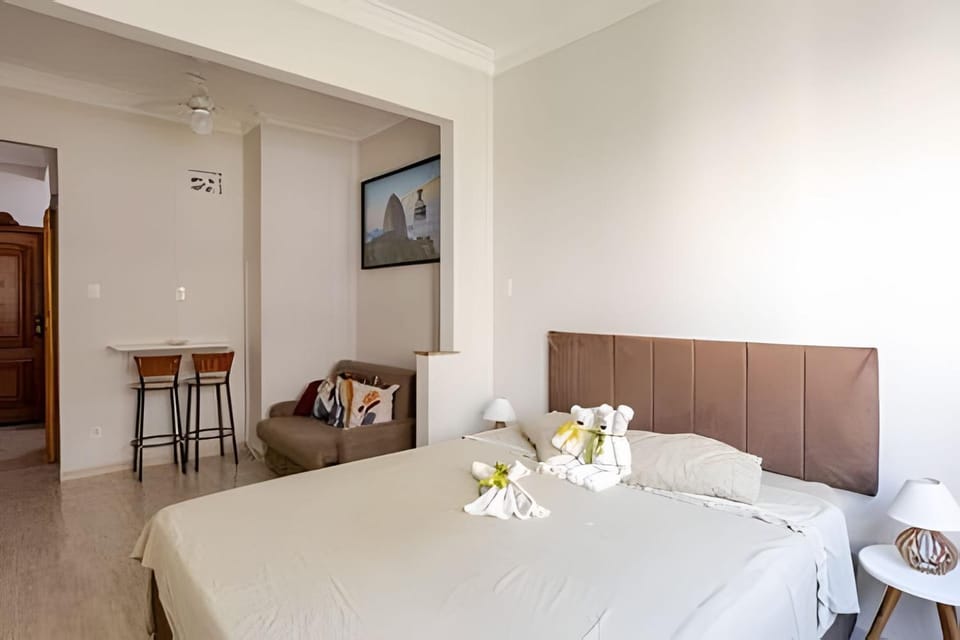 Bed, Area and facilities