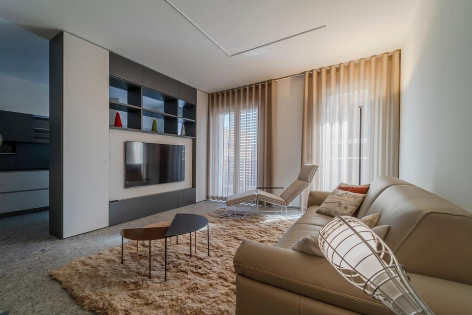 Communal lounge/ TV room, Internal: Not applicable to any particular room