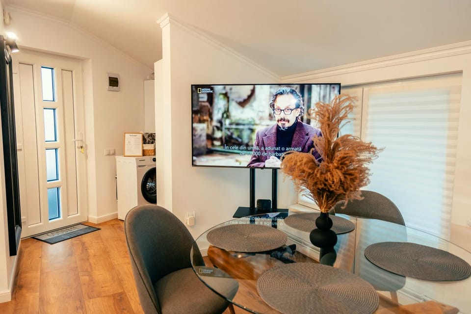 TV and multimedia, Seating area
