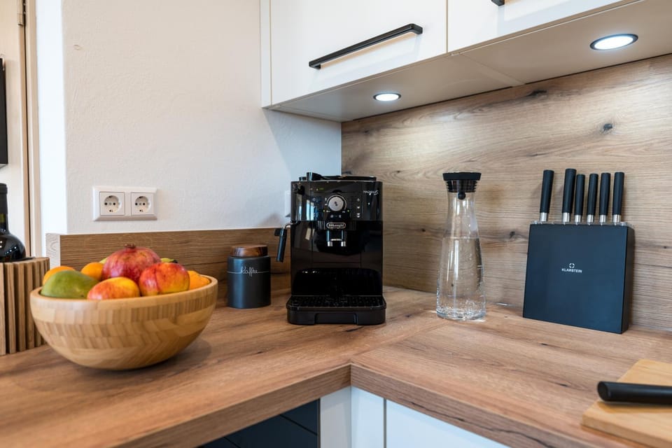 Coffee/tea facilities, kitchen