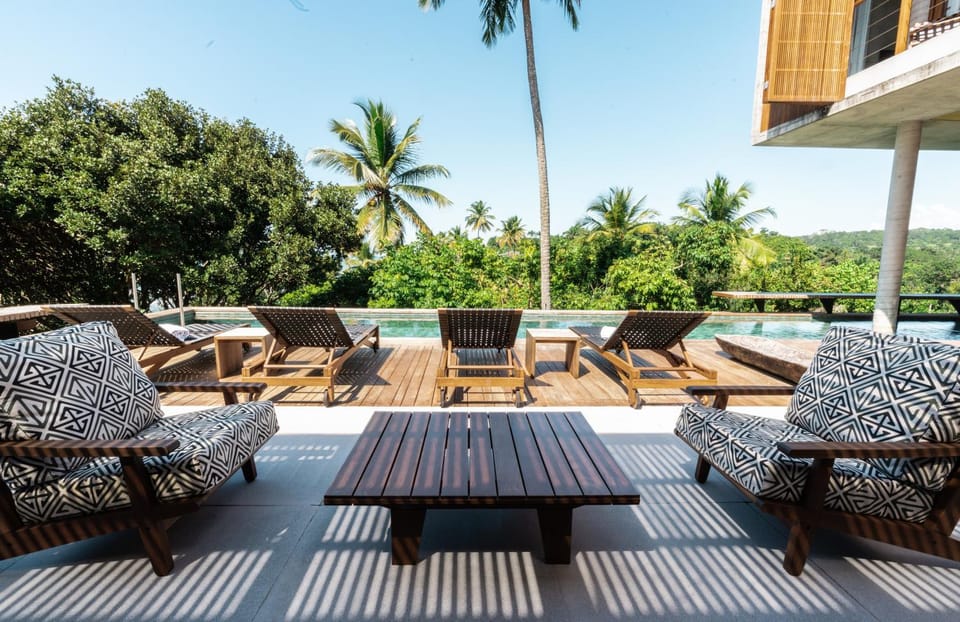 Day, Natural landscape, Balcony/Terrace, Swimming pool, sunbed