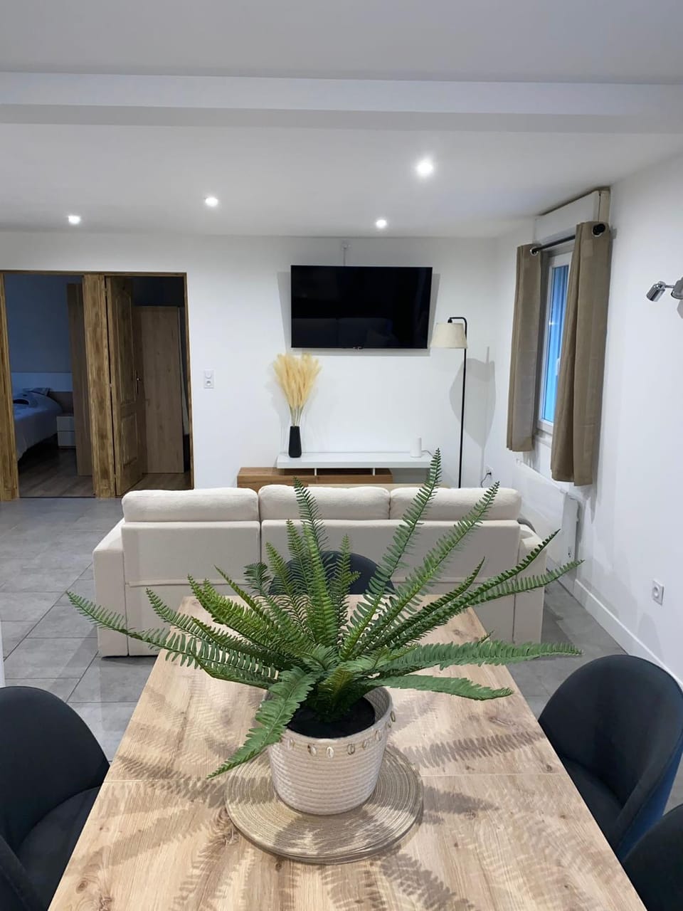 Communal lounge/ TV room, TV and multimedia, Living room, Seating area