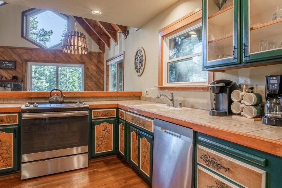 North Shore - Pinetree Paradise House in Tahoe Vista