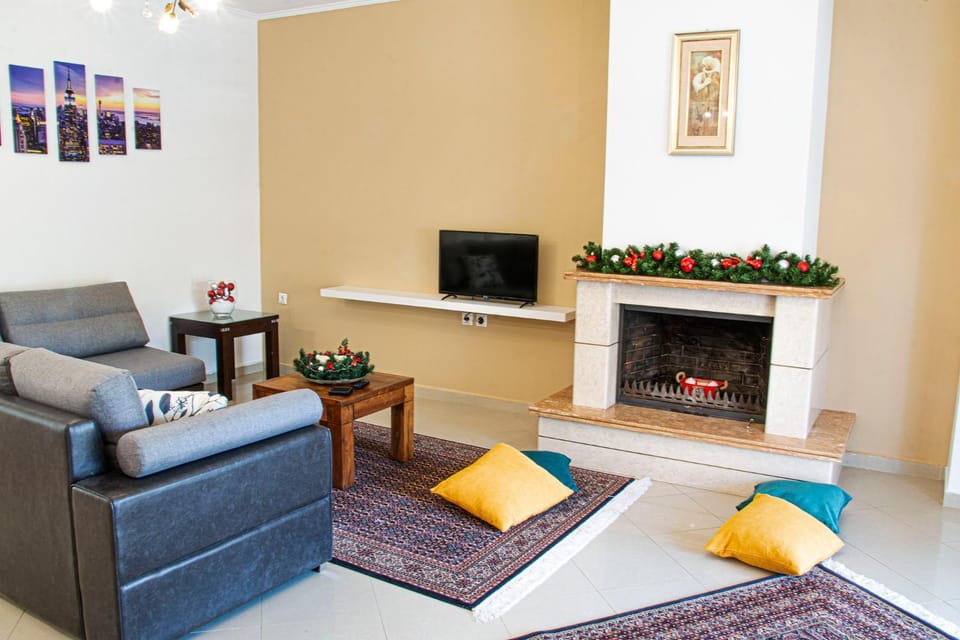 TV and multimedia, Seating area, flat iron