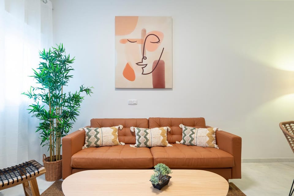 TV and multimedia, Living room, Decorative detail, Dining area, hair dresser
