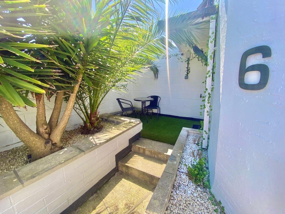 Garden, Balcony/Terrace