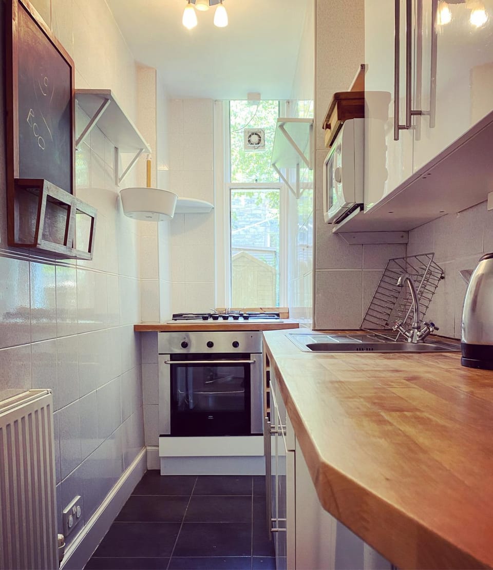 minibar, oven, pet friendly, stove