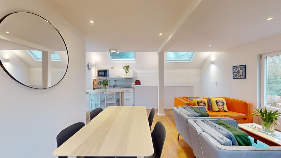 Kitchen or kitchenette, Living room, Dining area