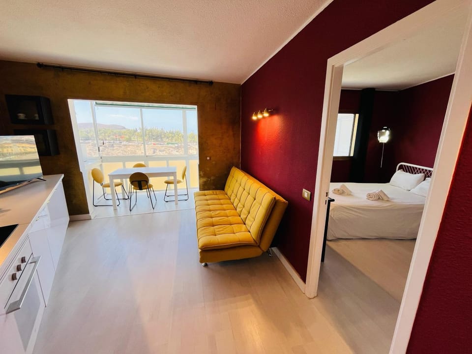 Living room, Photo of the whole room