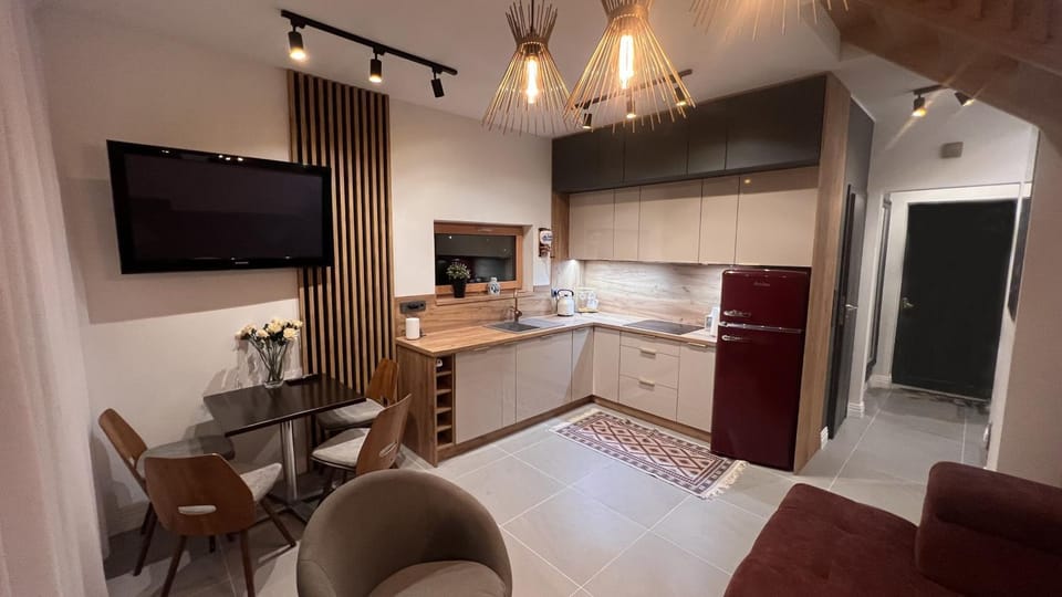 TV and multimedia, Living room, pet friendly