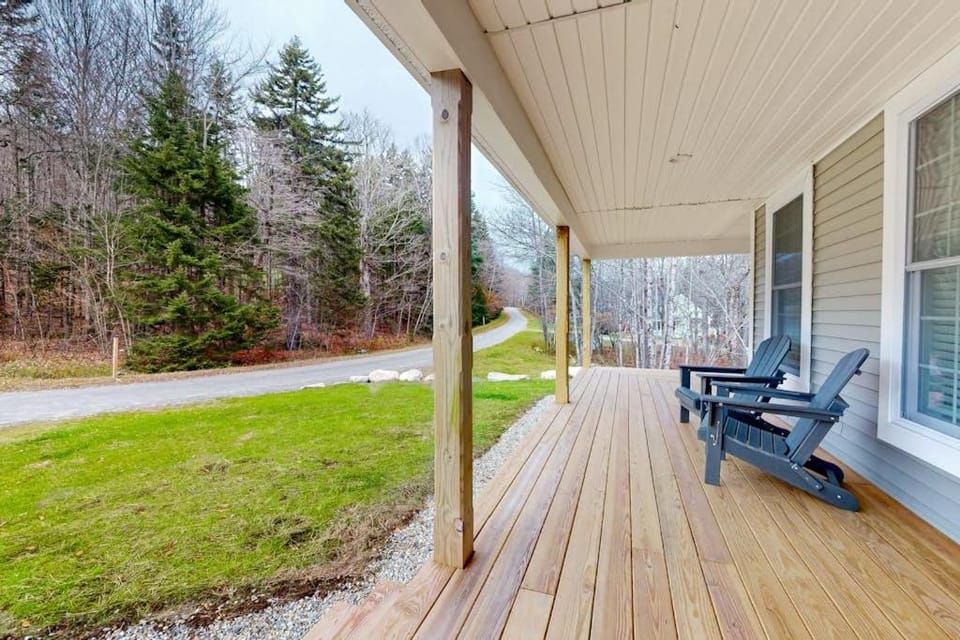 Modern Mountain Homestead House in West Dover