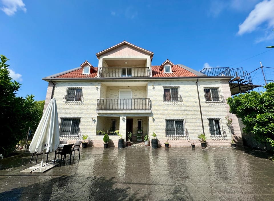 Property building, Day, View (from property/room), Balcony/Terrace