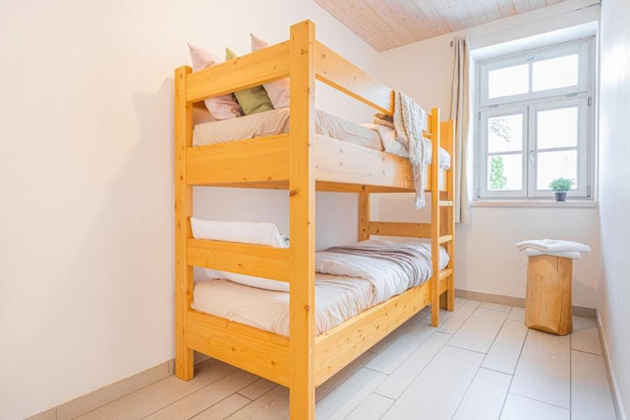 Bed, Bedroom, bunk bed