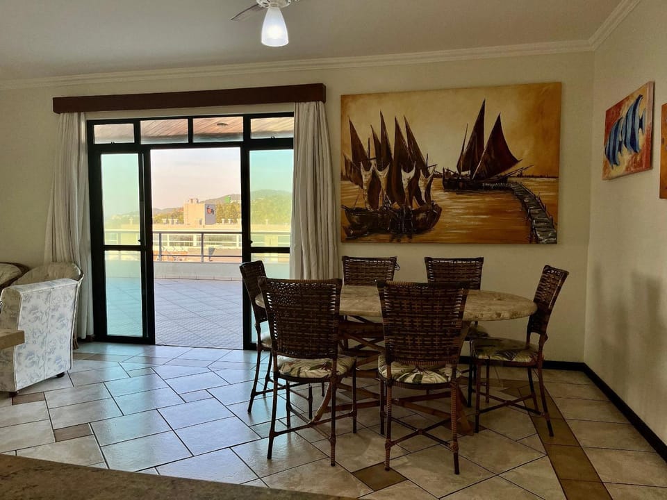 B192 Cobertura ampla com 5 quartos e vista para o mar Apartment in Bombinhas
