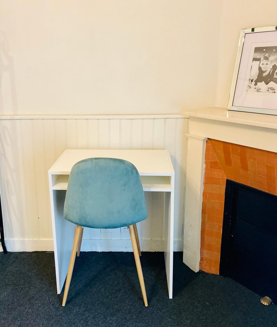 Seating area, hair dresser