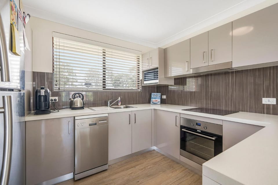 Bridgeview Apartment in Lake Cathie