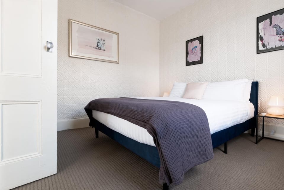 Charming Inner City Stay with parking & wifi House in Launceston