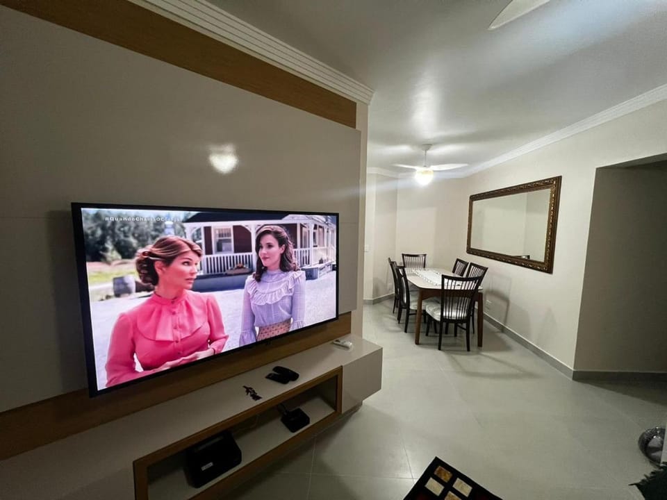Communal lounge/ TV room, TV and multimedia