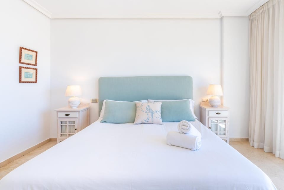 Living room, Bedroom