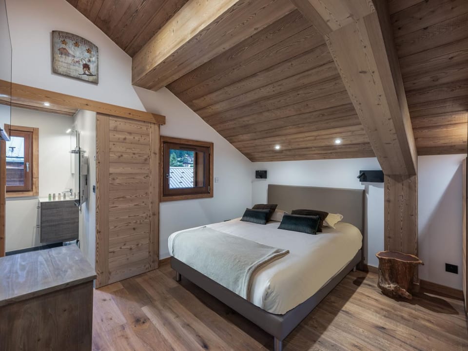 Appartement rénové au centre de Megève avec balcon et parking - FR-1-569-137 Apartment in Megève