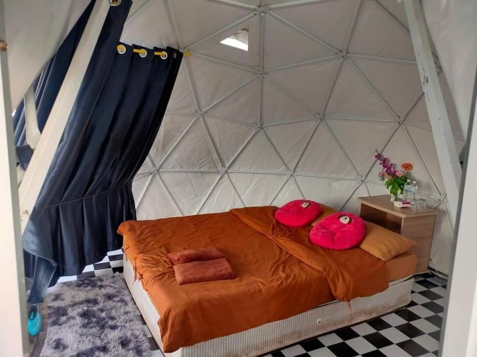 Monteadeo Camping Luxury tent in Thailand