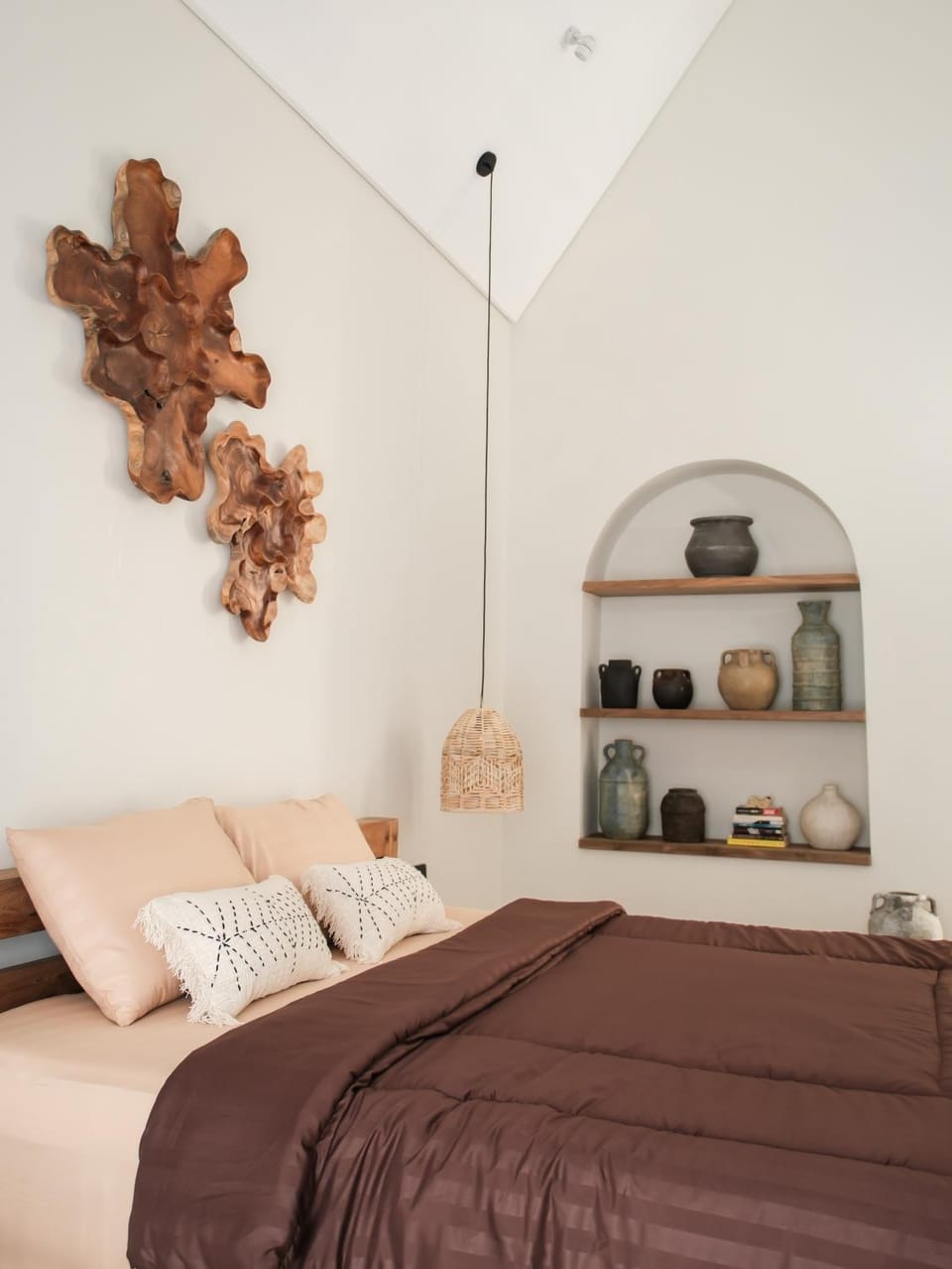 Bed, Decorative detail, Bedroom