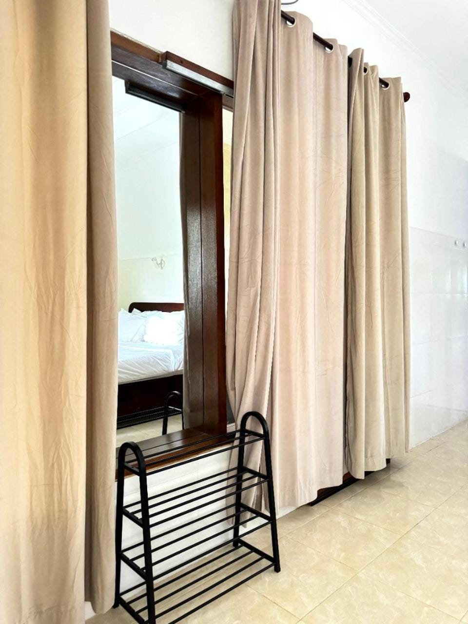 Villa Tiffany Nyanyi Beach Villa in Kediri