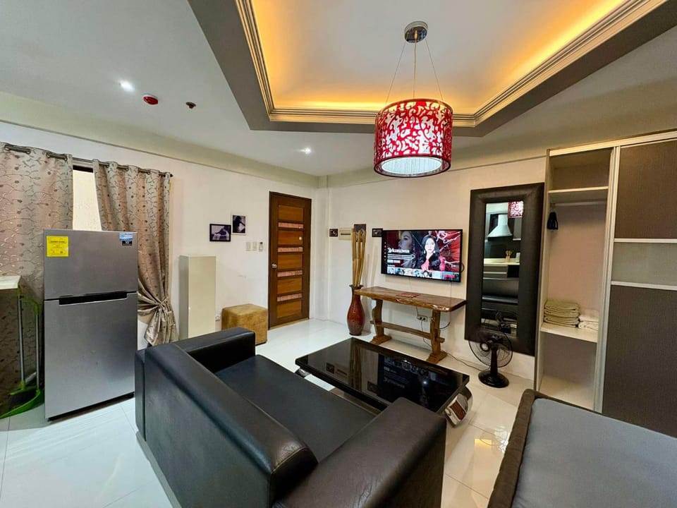 Sheryll Escapes - Kandi comfortable studio with fast WiFi & free housekeeping Apartment in Angeles
