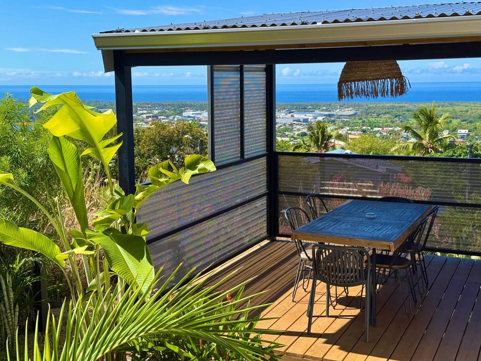 Patio, Day, City view, Sea view, Meals