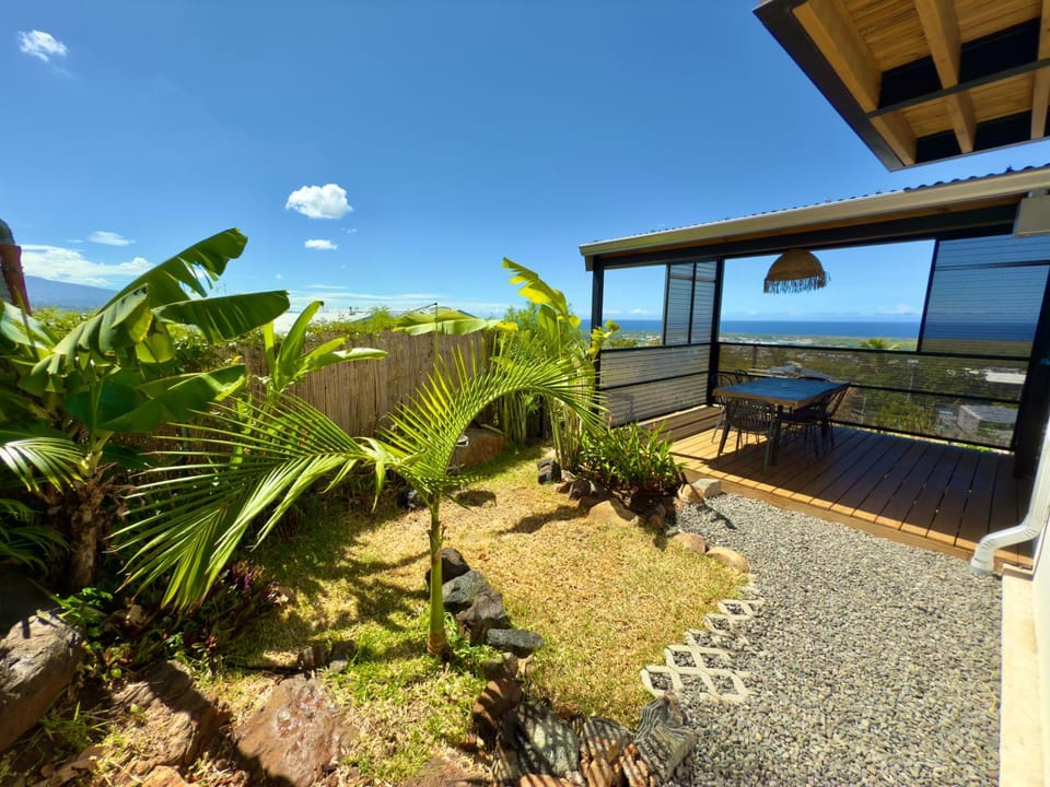 Patio, Garden, City view, Sea view