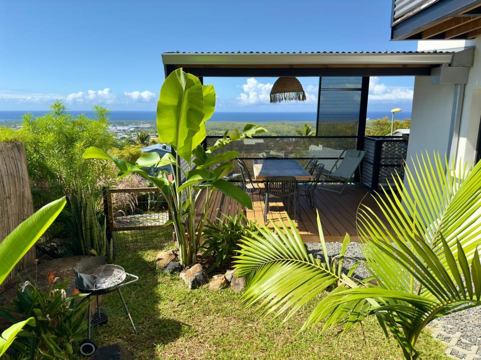 Patio, Garden, City view, Garden view, Sea view