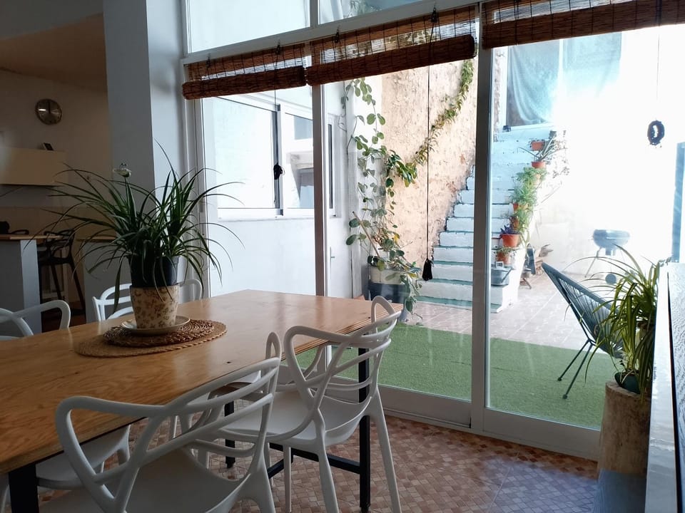 Patio, View (from property/room), Living room, Seating area