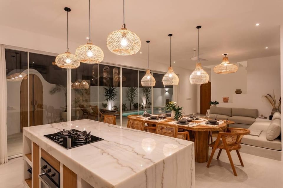 Canggu, 3BR Modern Villa Villa in North Kuta
