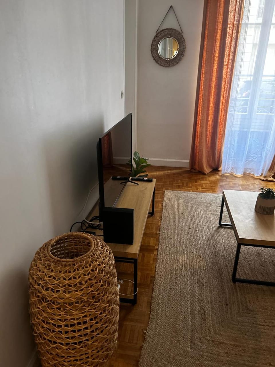 Appartement au coeur de paris à 1 kilomètre de la Tour Eiffel Apartment in Paris